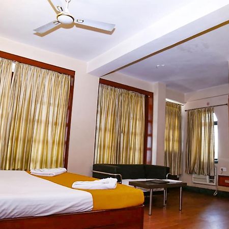 Fabhotel Shivangan Kolkata Airport - Fully Vaccinated Staff Екстериор снимка