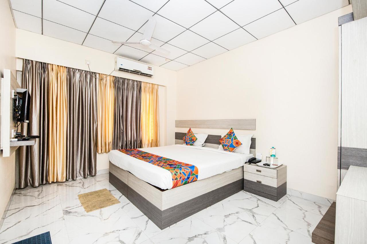 Fabhotel Shivangan Kolkata Airport - Fully Vaccinated Staff Екстериор снимка